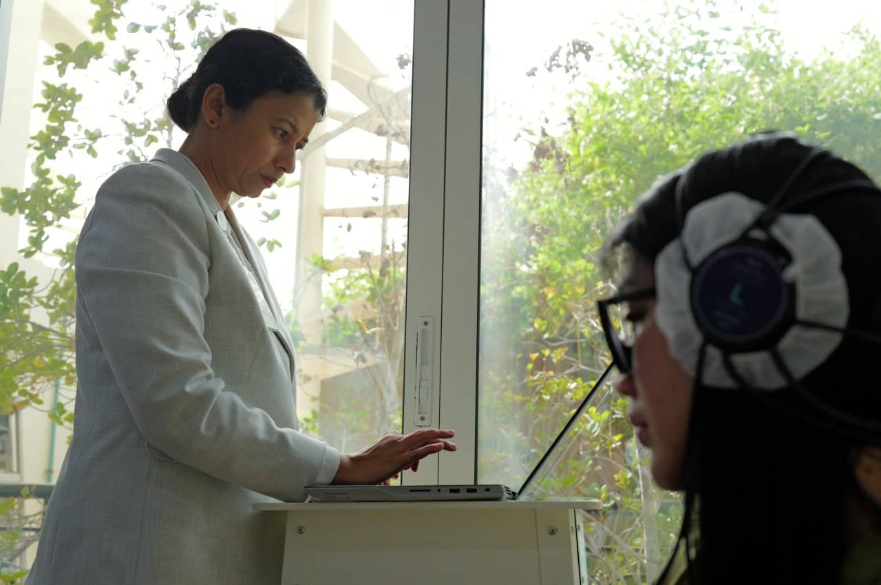 Diagnostic Nls Non Linear Health Screening Patient Head Sensors Diagnostic Device - integrative healthcare treatment at Healers Clinic Dubai